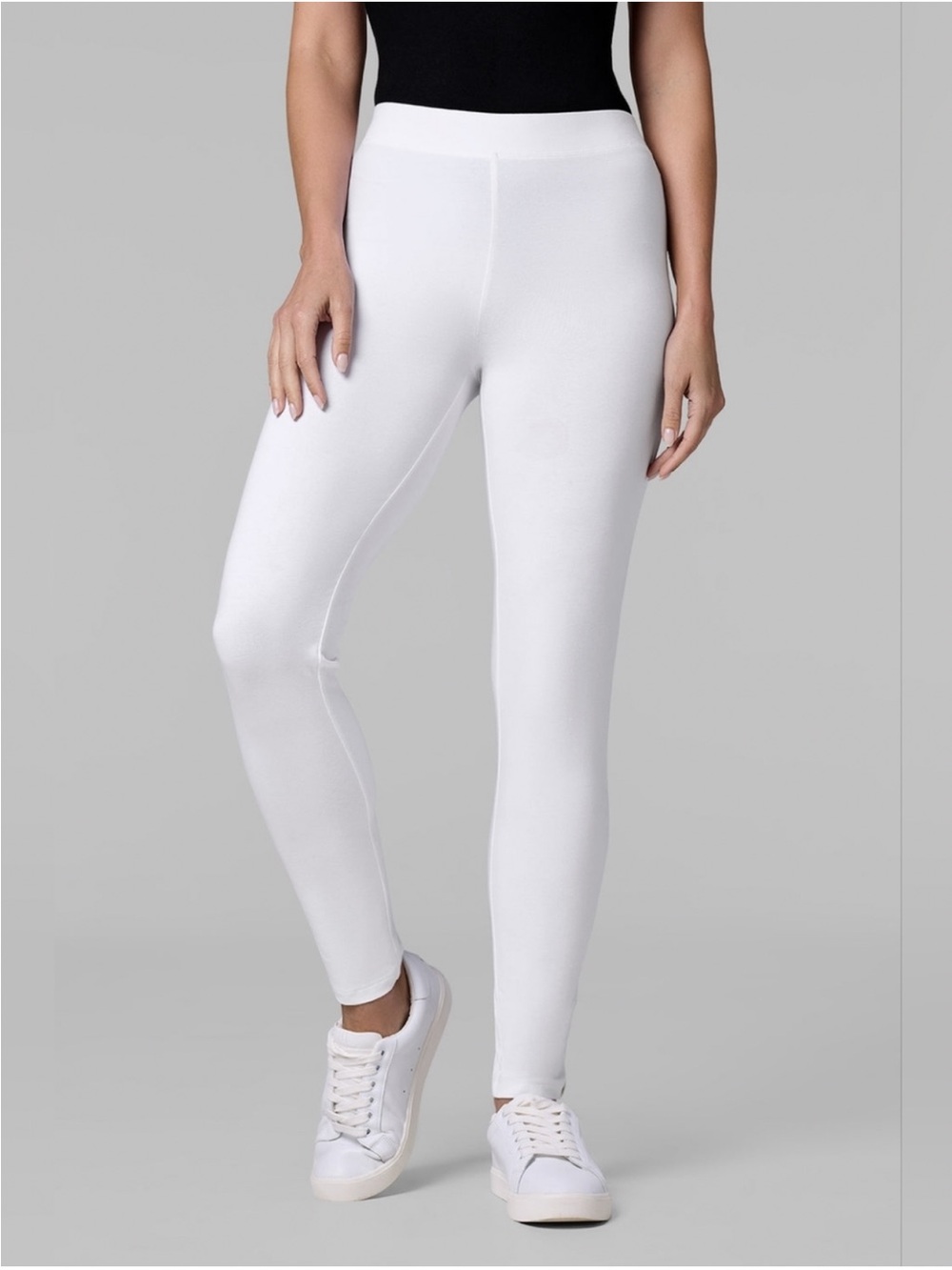 (NWNT WARM ESSENTIALS) by Cudol Duds,Slim White Leggings size M no tag,